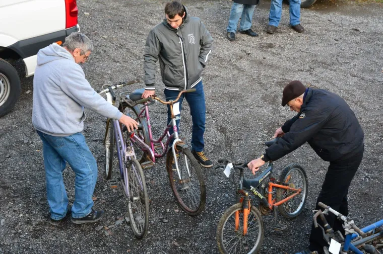 Nađeni i napu&scaron;teni na&scaron;li nove vlasnike: Brođani razgrabili bicikle za 10 kuna