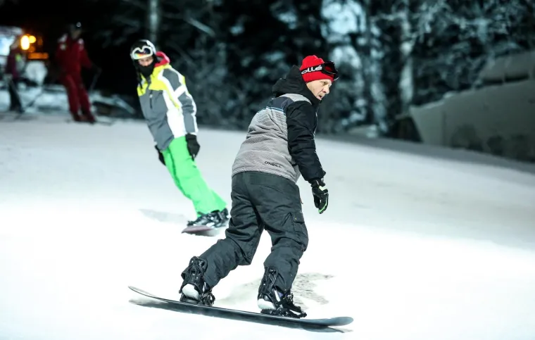 POČELA NOVA SEZONA NA SLJEMENU: Građani uživali u besplatnom skijanju