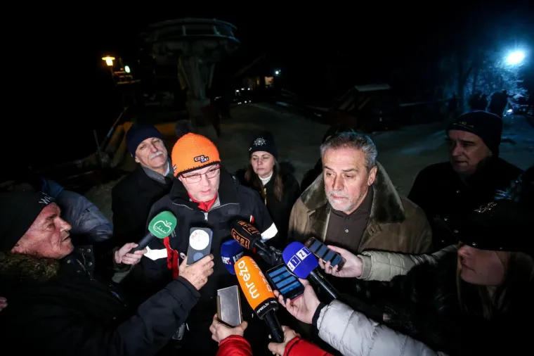 POČELA NOVA SEZONA NA SLJEMENU: Građani uživali u besplatnom skijanju