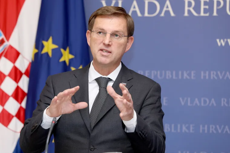 Premijeri Plenković i Cerar nakon sastanka dali izjave za medije