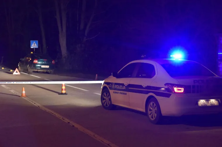 TE&Scaron;KA PROMETNA NESREĆA: U Jur&scaron;ićima osobno vozilo naletjelo na pje&scaron;aka koji je na mjestu preminuo