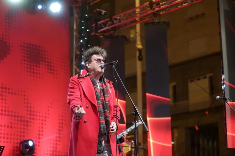 KONCERT 'ŽELIM ŽIVOT' SKUPIO MILIJUN KUNA U SAT VREMENA: Publiku zabavljaju Maja Šuput, Halid Bešlić, Indira...
