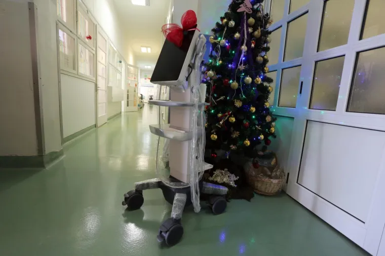 Svečana primopredaja pokretnog ultrazvuka Klinici za dječju kirurgiju u Rijeci