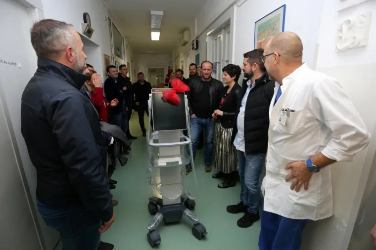 Svečana primopredaja pokretnog ultrazvuka Klinici za dječju kirurgiju u Rijeci