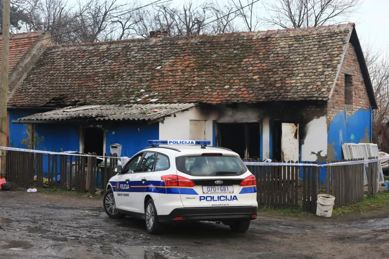 Tužne scene: ovo je kuća u Zapadnom predgrađu Osijeka u kojoj je u požaru poginulo dvogodi&scaron;nje dijete