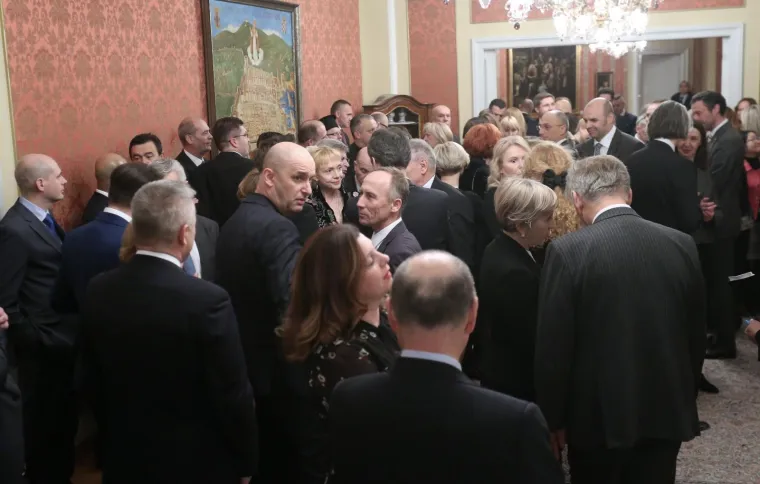 Elegancija par excellence: Grabar-Kitarović, Plenković i ostatak odabrane elite na svečanom primanju predstavnika Diplomatskoga zbora