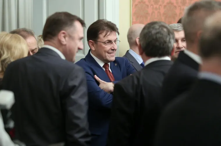 Elegancija par excellence: Grabar-Kitarović, Plenković i ostatak odabrane elite na svečanom primanju predstavnika Diplomatskoga zbora