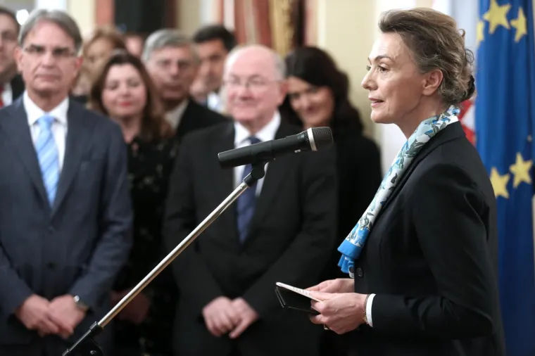 Elegancija par excellence: Grabar-Kitarović, Plenković i ostatak odabrane elite na svečanom primanju predstavnika Diplomatskoga zbora