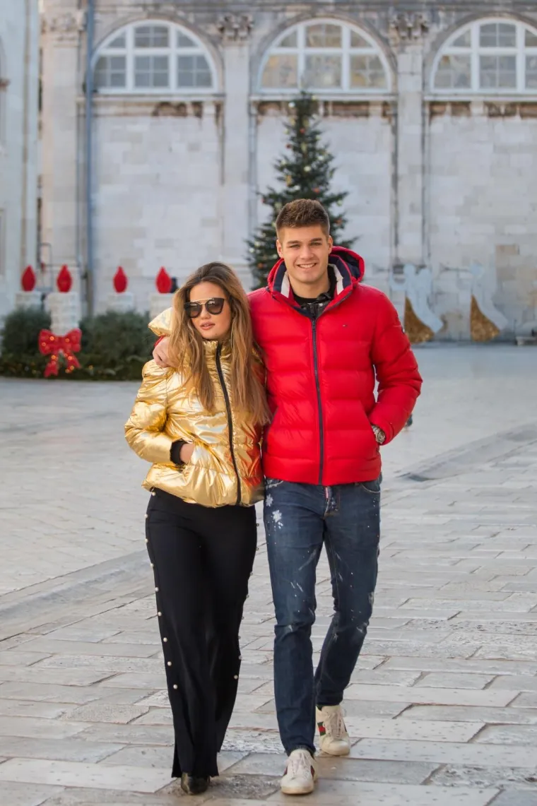 MLADI I ZALJUBLJENI: Hrvatski Pique prošetao Dubrovnikom s pet godina starijom seksi pravnicom