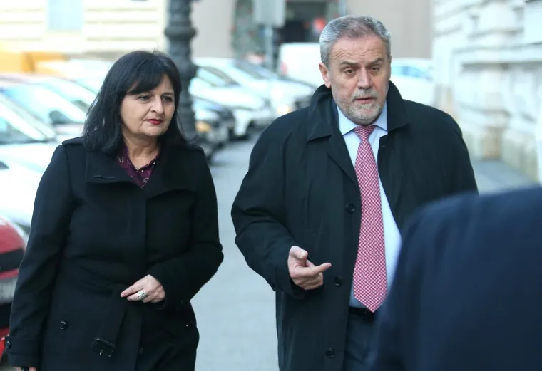 Gradonačelnik Bandić do&scaron;ao u pratnji odvjetnika na pripremno roči&scaron;te za aferu &Scaron;tandovi