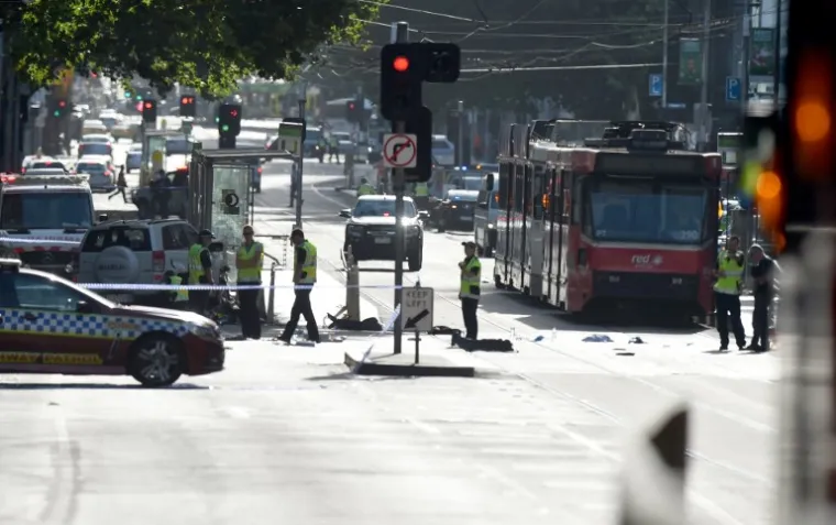 UŽAS U MELBOURNEU: Autom se namjerno zaletili u pje&scaron;ake