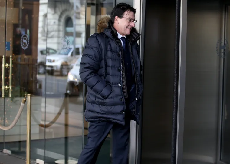 Dolazak članova u hotel Sheraton na skup&scaron;tinu HNS-a