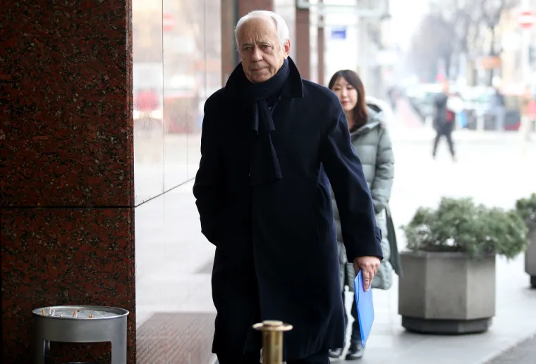 Dolazak članova u hotel Sheraton na skup&scaron;tinu HNS-a