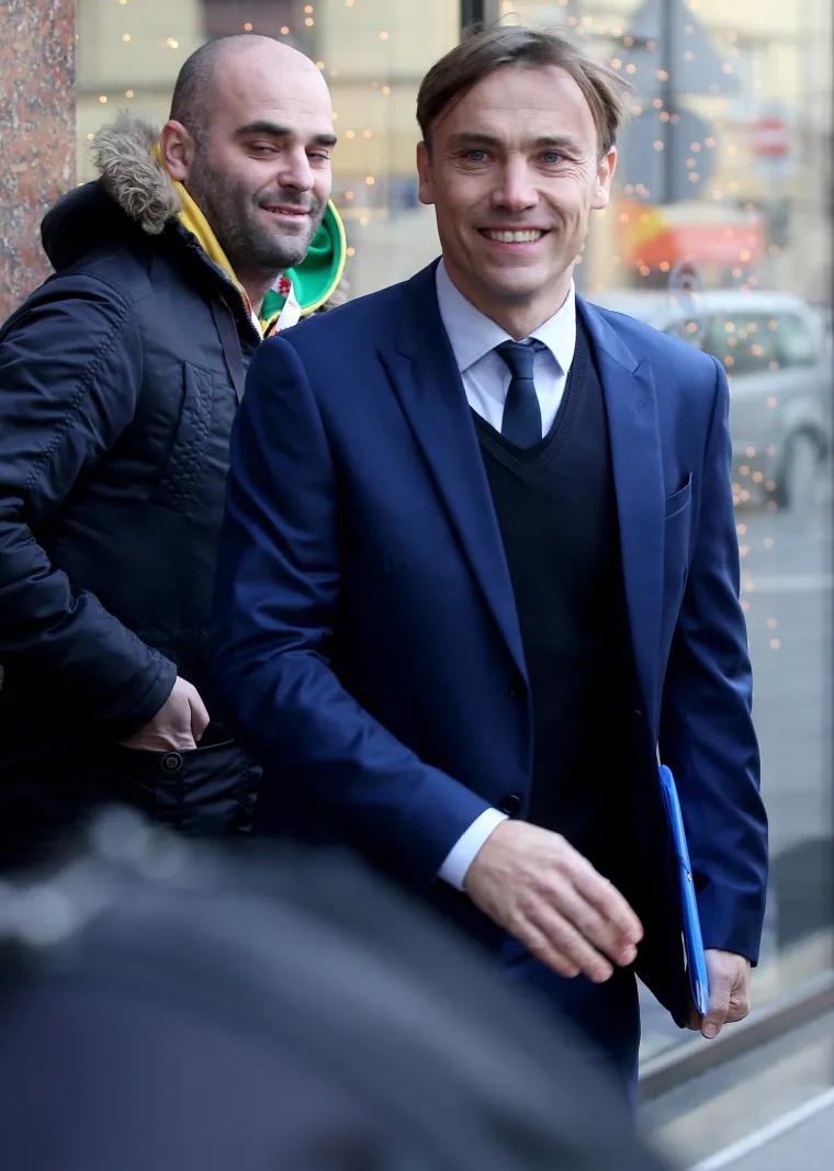 Dolazak članova u hotel Sheraton na skup&scaron;tinu HNS-a