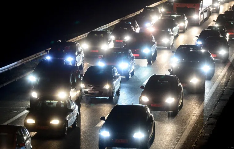 PROMETNI KAOS NA ZAGREBAČKOJ OBILAZNICI: Nepregledne kolone, zastoji, čekanja... Planirali ste krenuti na put? Razmislite jo&scaron; jednom