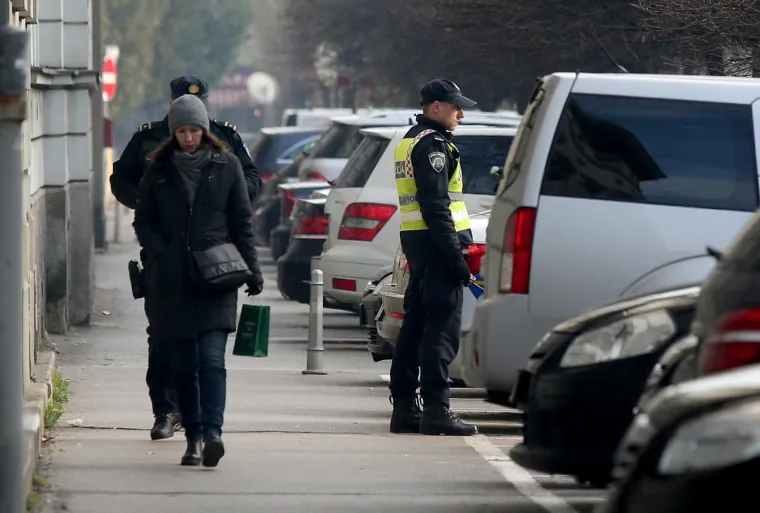 JAKO POLICIJSKO OSIGURANJE ZA SKUP&Scaron;TINARE HNS-A: Sjednica u Sheratonu pod budnim okom brojnih pripadnika snaga reda i mira