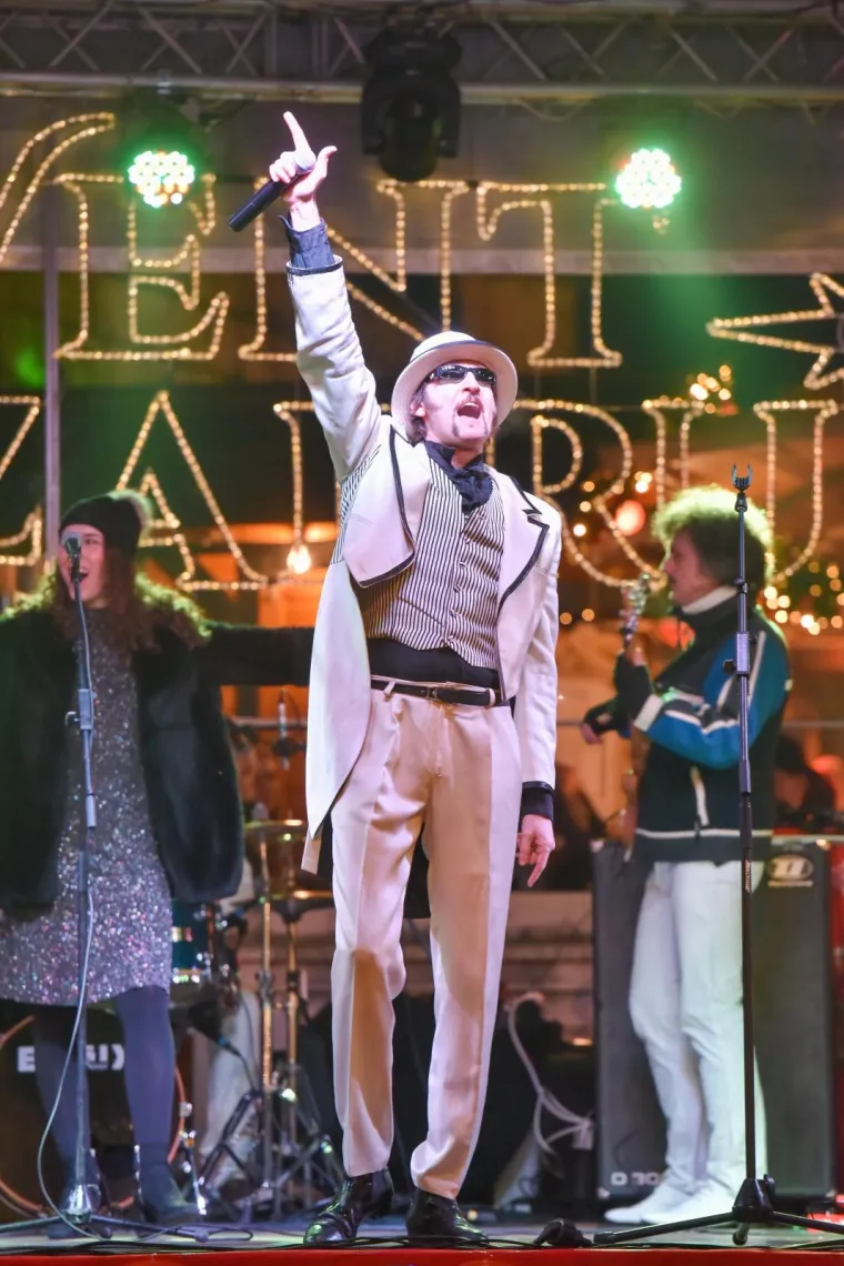 MARKO TOLJA I SOUL FINGERSI ZABAVLJALI DALMATINCE: Zadar i Dubrovnik rasplesali se uz ritmove dobre glazbe