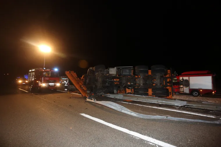 Tragedija u kojoj je poginula jedna osoba dogodila se u noći na ponedjeljak oko 3 sata.