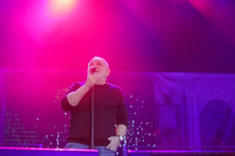 BALA&Scaron;EVIĆ NAPUNIO ARENU DO POSLJEDNJEG MJESTA: 'Panonski mornar' opet odu&scaron;evio fanove: 'Ti si nama vrh vrhova'