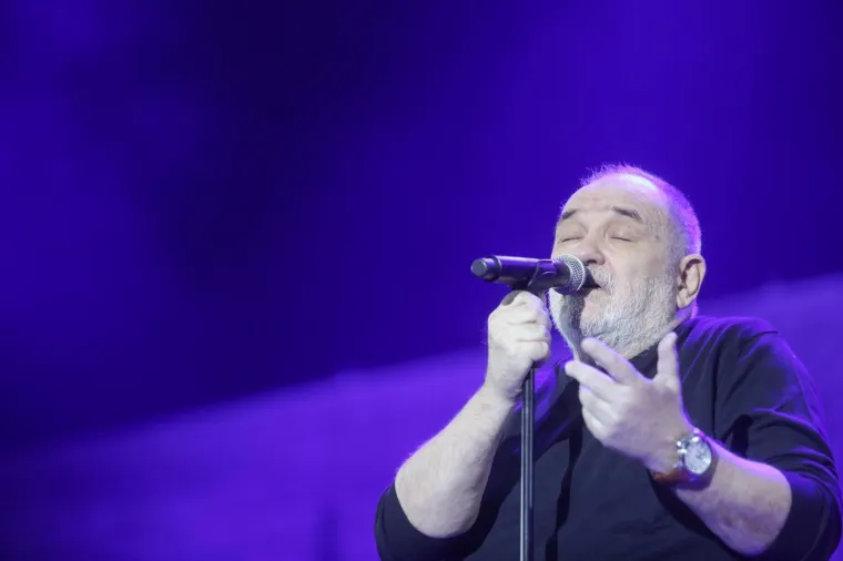 BALA&Scaron;EVIĆ NAPUNIO ARENU DO POSLJEDNJEG MJESTA: 'Panonski mornar' opet odu&scaron;evio fanove: 'Ti si nama vrh vrhova'