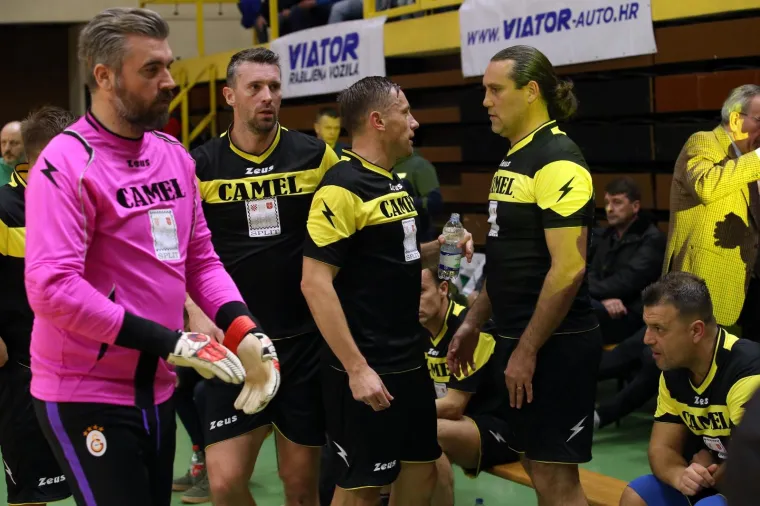 TURNIR ČETIRI KAFIĆA, LEGENDE NA OKUPU: Olić, Pršo, Prosinečki, Stanić, Pletikosa, Šimić... opet obukli dresove