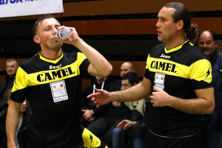 TURNIR ČETIRI KAFIĆA, LEGENDE NA OKUPU: Olić, Pršo, Prosinečki, Stanić, Pletikosa, Šimić... opet obukli dresove
