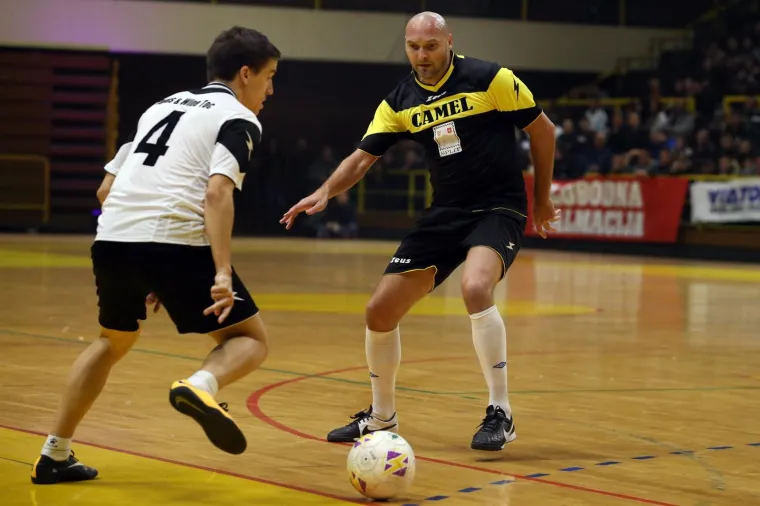 TURNIR ČETIRI KAFIĆA, LEGENDE NA OKUPU: Olić, Pr&scaron;o, Prosinečki, Stanić, Pletikosa, &Scaron;imić... opet obukli dresove