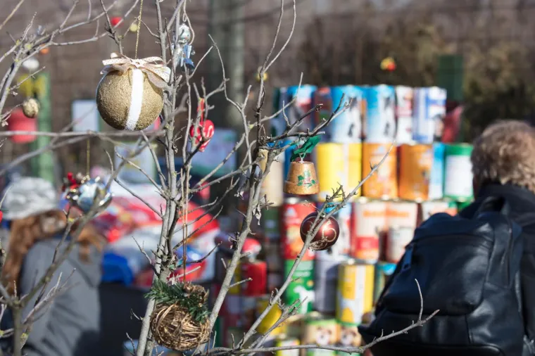 Osijek: Organiziran Božićni ručak u azilu kao zahvala svim volonterima i prijateljima azila