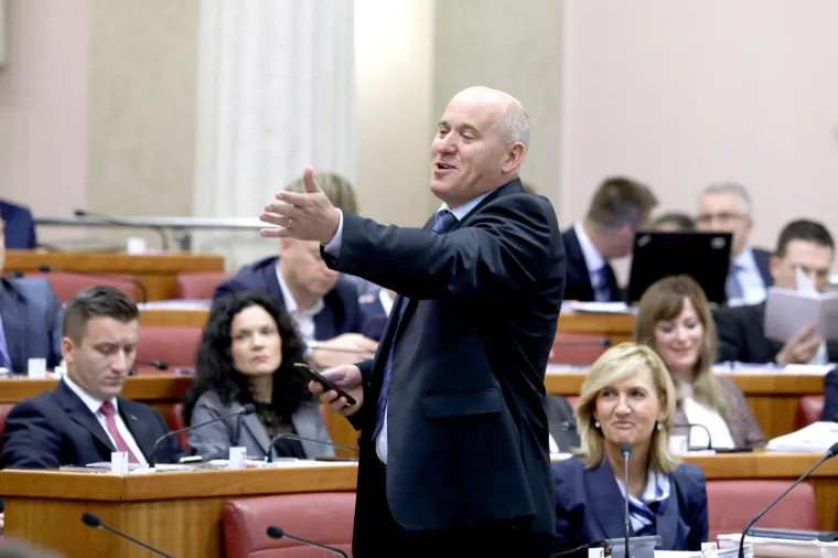Dobro raspoloženi Branko Bačić. Photo: Patrik Macek/PIXSELL