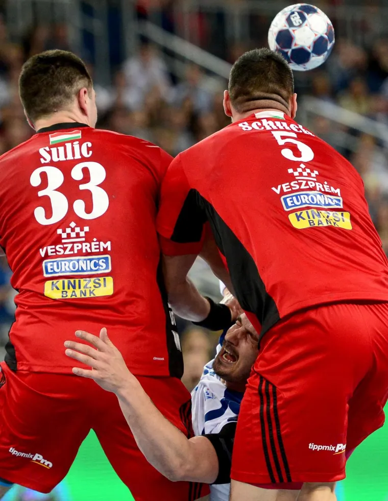 25.03.2017., Arena Zagreb, Zagreb - EHF Liga prvaka, osmina finala, PPD Zagreb - Telekom Veszprem. Renato Sulić, I&scaron;tvan Timuzsin Schuch.