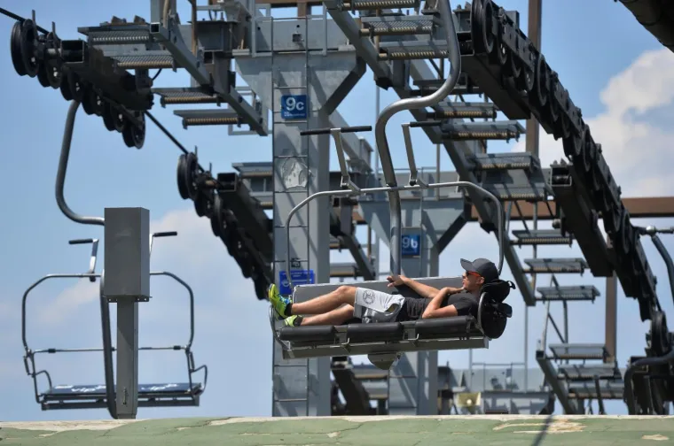 23.07.2017., Zagreb - Ljetne vrućine građani provode na Sljemenu u prirodi.