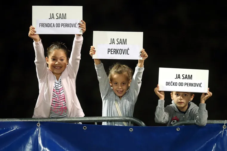 29.08.2017., SRC Mladost, Zagreb -  IAAF World Challenge Zagreb - 67. memorijal Borisa Hanžekovica. Mali navijači Sandre Perković.