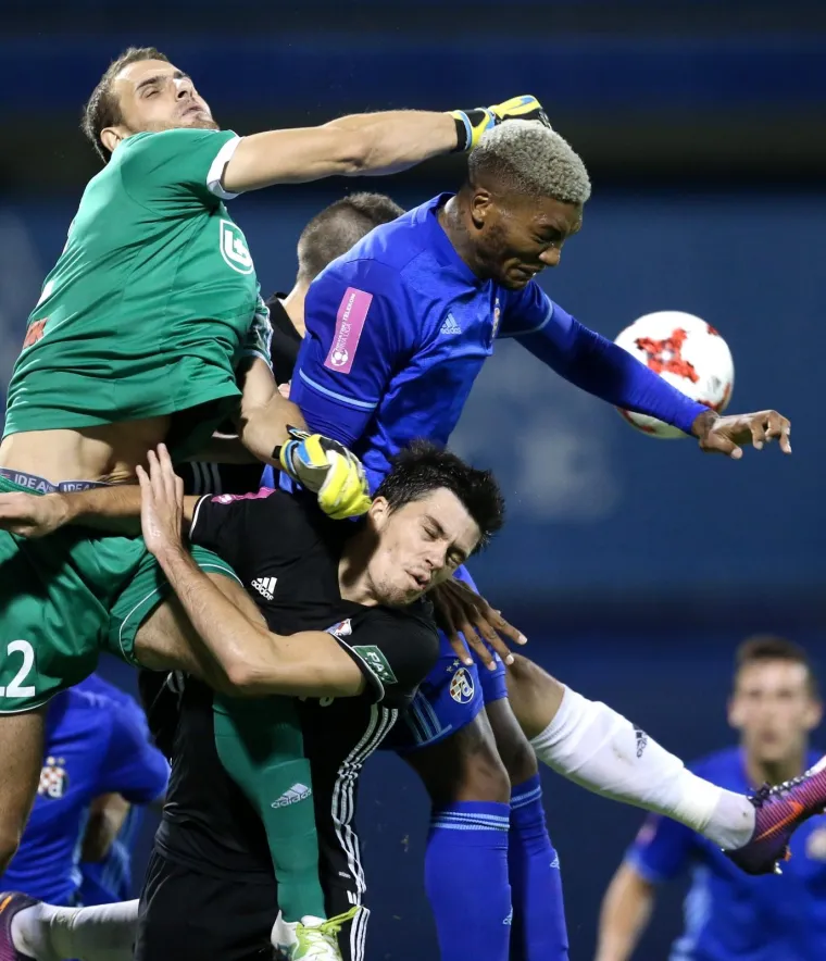 20.08.2017., stadion Maksimir, Zagreb - Hrvatski telekom Prva liga, 6. kolo, GNK Dinamo - NK Slaven Belupo. Antun Marković, Junior Fernandes.