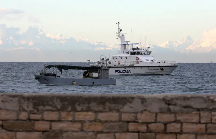 Napeto u Savudriji: ribari i policija na moru uz granicu sa Slovenijom