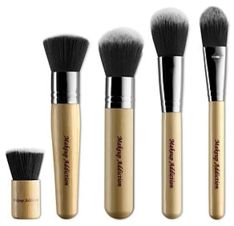 Makeup Addiction set kistova, Pink Panda, 299,93 kune (411,99 kuna)