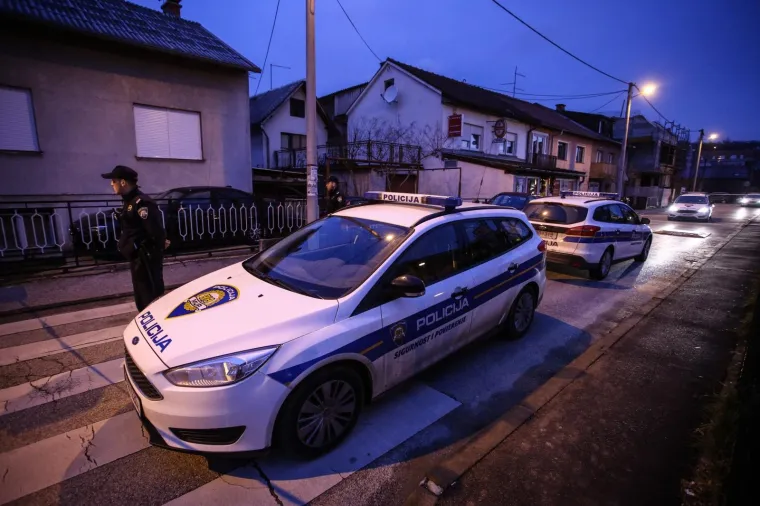 U caffe baru Kabrio u ulici Petra Svačića 6a oko 5.00 h do&scaron;lo je do sukoba tijekom kojeg je jedna osoba zadobila ozljedu od koje je preminula.
