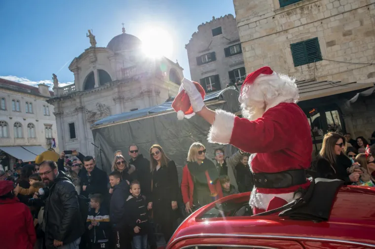 ZADNJI DAN 2017.: Samoborci s proslavom Nove godine počeli u podne, Dubrovčani priredili dječji doček