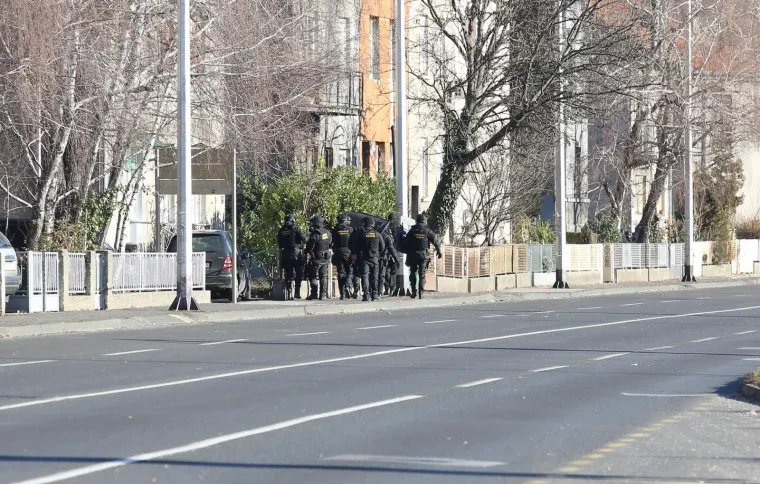 BLOKADA U ZAGREBU: Muškarac se ubio nakon višesatnih pregovora s policijom