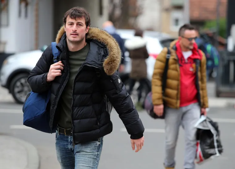 Okupila se rukometna reprezentacija i oti&scaron;la na zavr&scaron;ni dio priprema pred Europsko prvenstvo. Jedinu pripremnu utakmicu igraju ovaj petak, 5. siječnja od 20.30 sati. Tjedan dana kasnije otvaraju prvenstvo protiv Srbije.