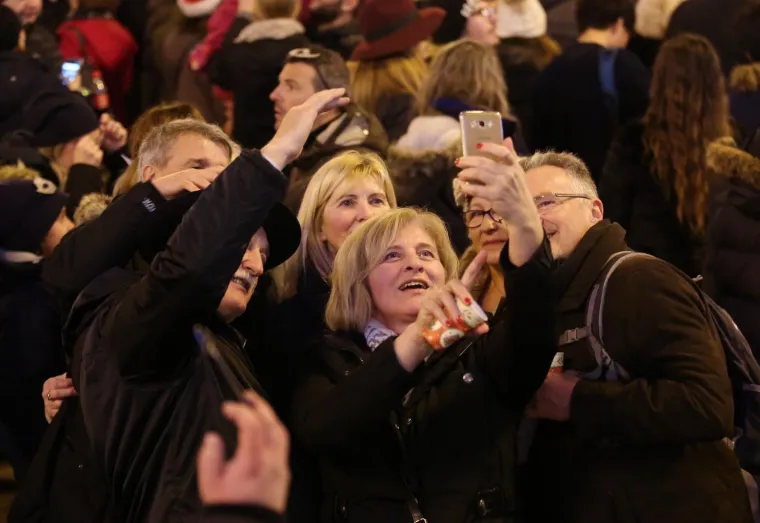 VELIKI VATROMET I KONCERT NA GLAVNOM ZAGREBAČKOM TRGU: Evo kako se dočekala 2018. godina u srcu hrvatske metropole