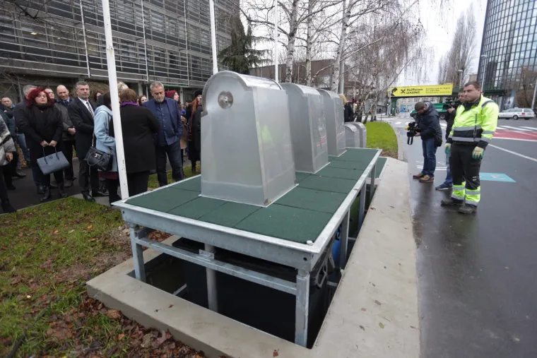 Zagreb: prezentacija podzemnih spremnika za odvojeno prikupljanje otpada u Kranjčevićevoj ulici