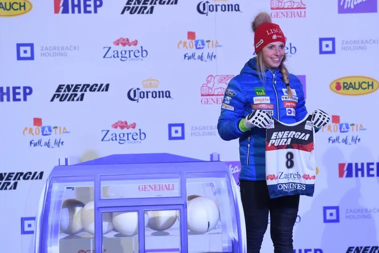 Izvlačenje startnih brojeva za žensku slalomsku utrku Snow Queen Trophy 2018