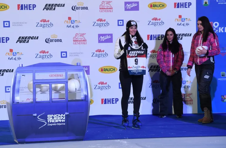 Izvlačenje startnih brojeva za žensku slalomsku utrku Snow Queen Trophy 2018