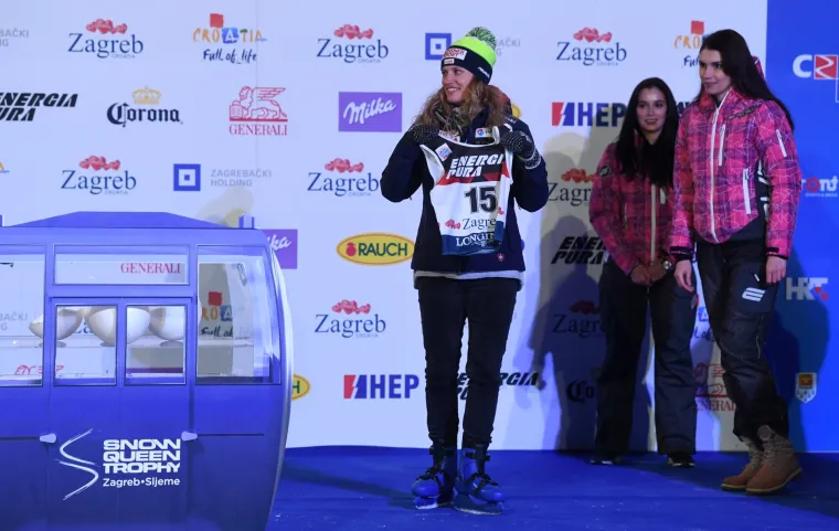 Izvlačenje startnih brojeva za žensku slalomsku utrku Snow Queen Trophy 2018