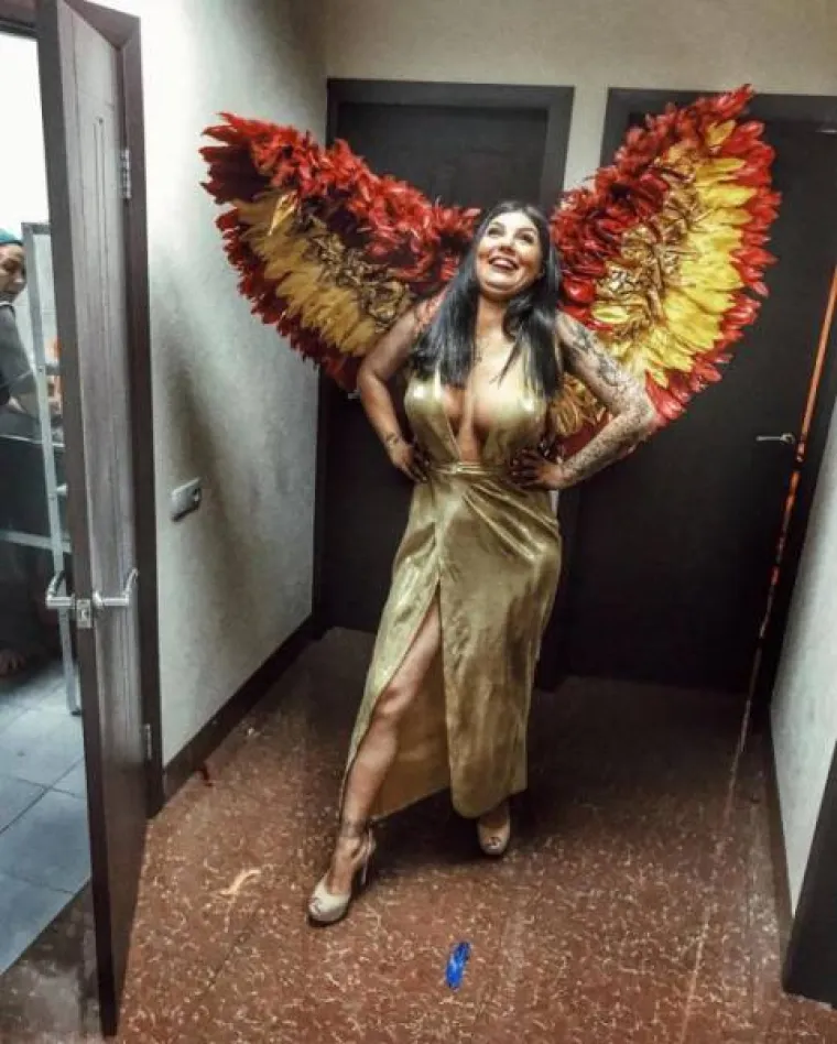 RUSKA KIM KARDASHIAN JE JO&Scaron; JEDAN DOKAZ DA JE U RUSIJI SVE VEĆE: Sviđa li vam se vi&scaron;e američka ili ruska verzija?