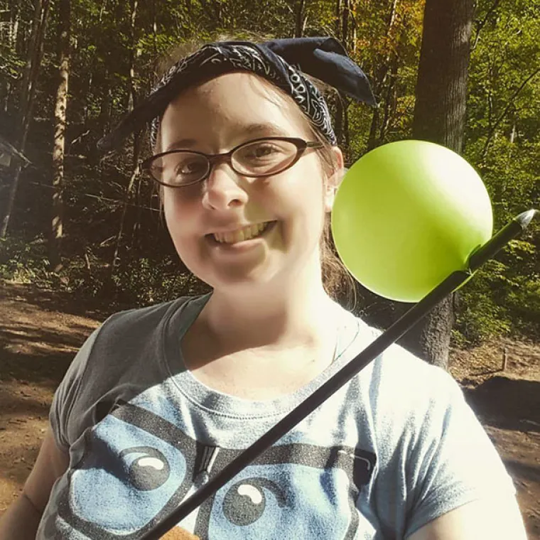 Strijelom uspjela pogoditi balon tako da ne pukne