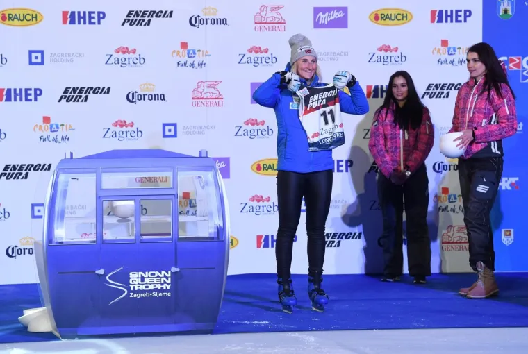 SHOW NA TOMISLAVCU: Skija&scaron;ice su morale klizati do svojih startnih brojeva