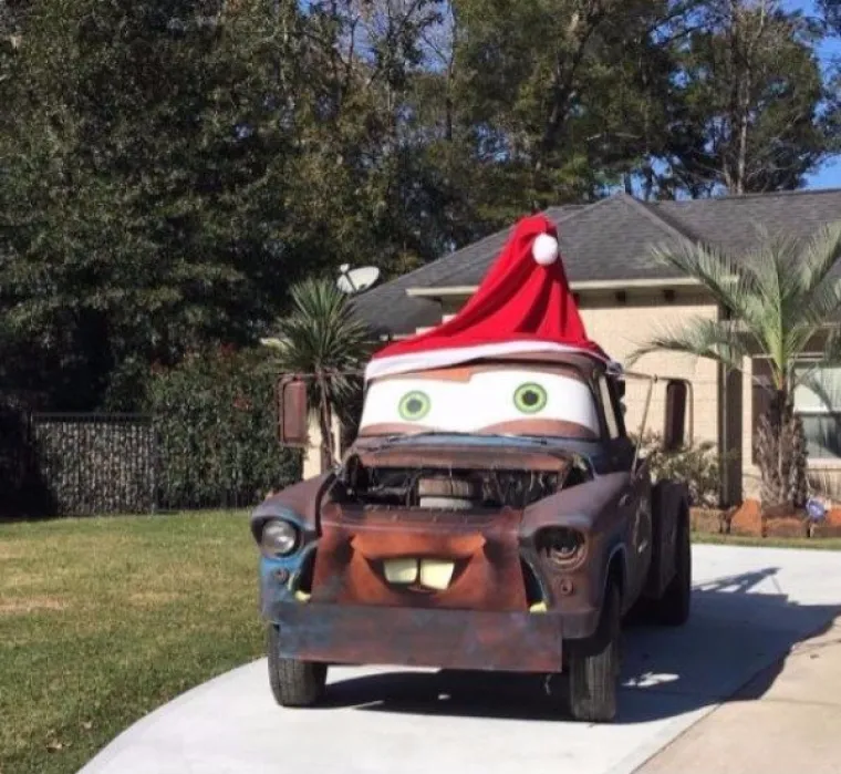 LIMENE LJUBIMCE PRETVORILI U PRAVI KIČ: Uložili puno u svoje automobile, ali rezultati su dosta nakaradni
