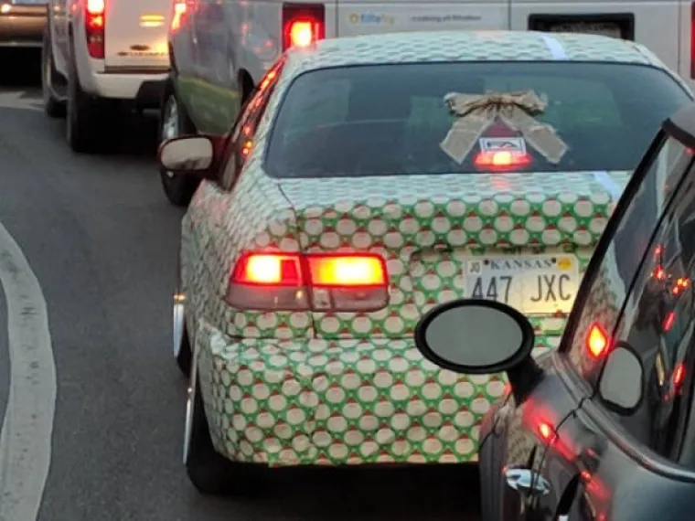 LIMENE LJUBIMCE PRETVORILI U PRAVI KIČ: Uložili puno u svoje automobile, ali rezultati su dosta nakaradni