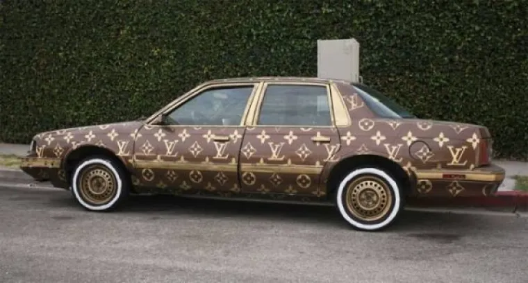 LIMENE LJUBIMCE PRETVORILI U PRAVI KIČ: Uložili puno u svoje automobile, ali rezultati su dosta nakaradni